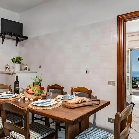 Ulivello House Sea View Apartamento