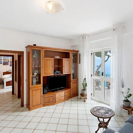 Ulivello House Sea View Apartment *